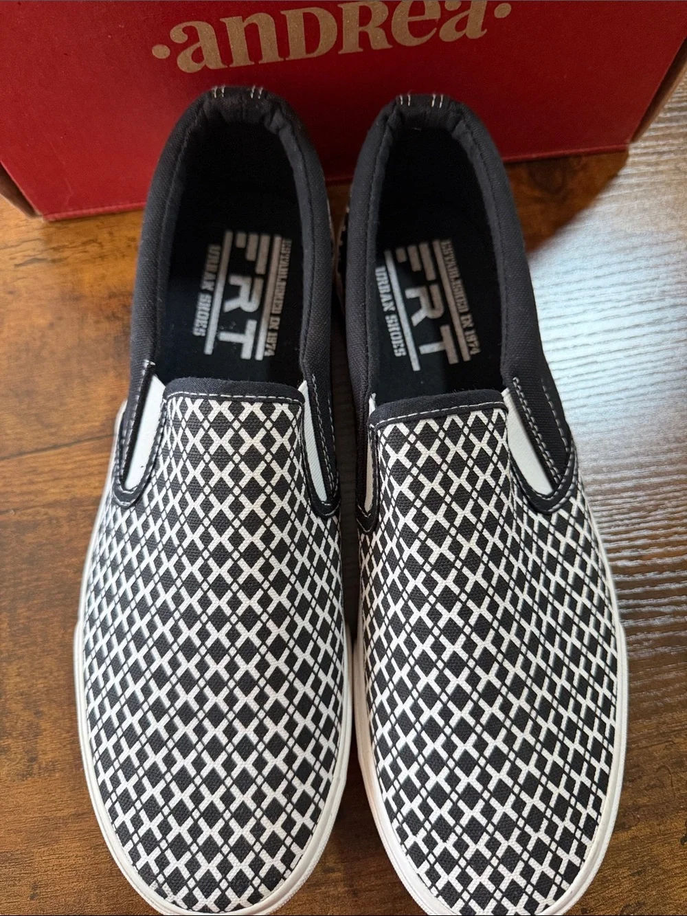 ANDREA  Black & White Geometric Slip-On Sneakers